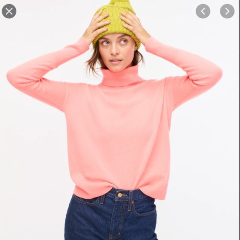 J.Crew Relaxed fit 100% cashmere  light pink long sleeve turtleneck NWT S